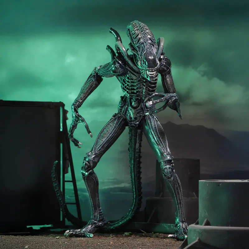 ALIEN - 7" SCALE ACTION FIGURE - ULTIMATE ALIENS WARRIOR 1986 (BLUE)