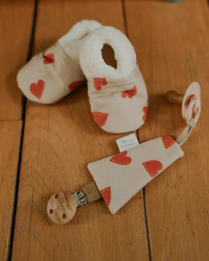 Attache tétine Coeur Rouge