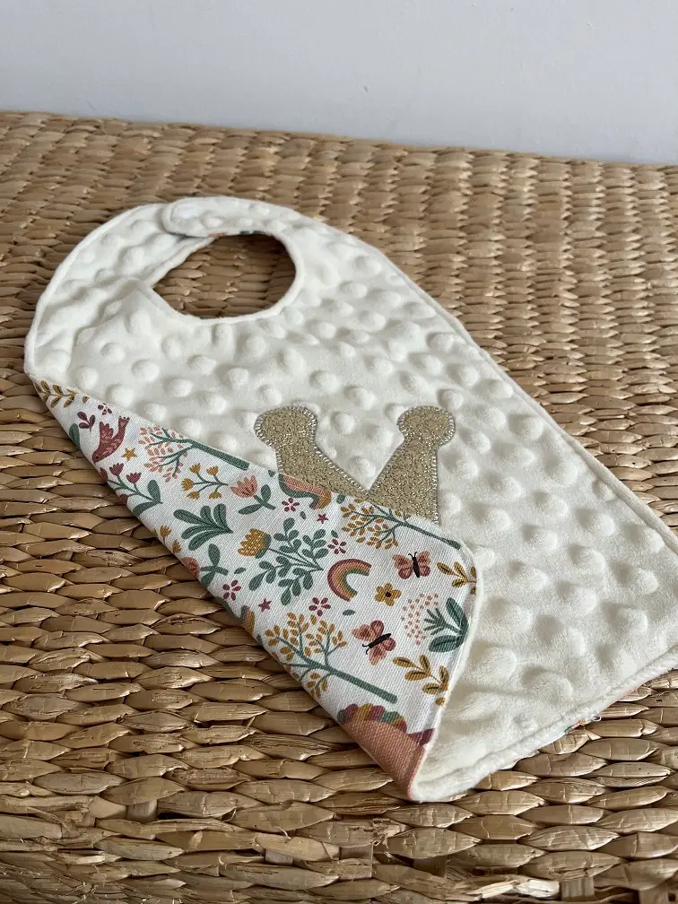 Bavoir - Collection Prince & princesses - Crème/Saumon - Fabrication artisanale