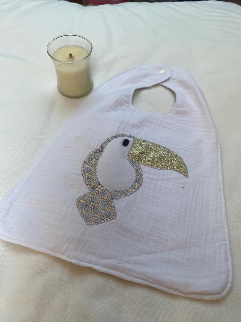 Bavoir - Collection Toucan- Blanc/Origami gris - Fabrication artisanale
