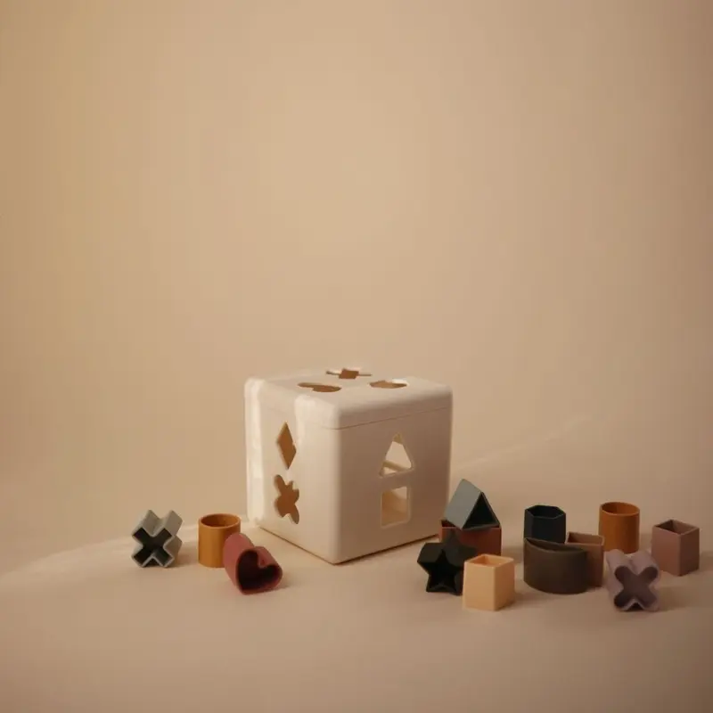 Boîte à Formes beige