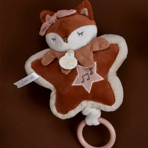 Boîte à musique bébé Mina – peluche musicale naissance 16 cm