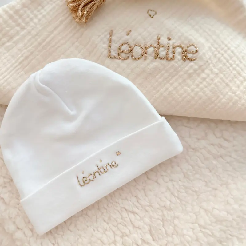 Bonnet de naissance en Coton Blanc - Prénom personnalisé