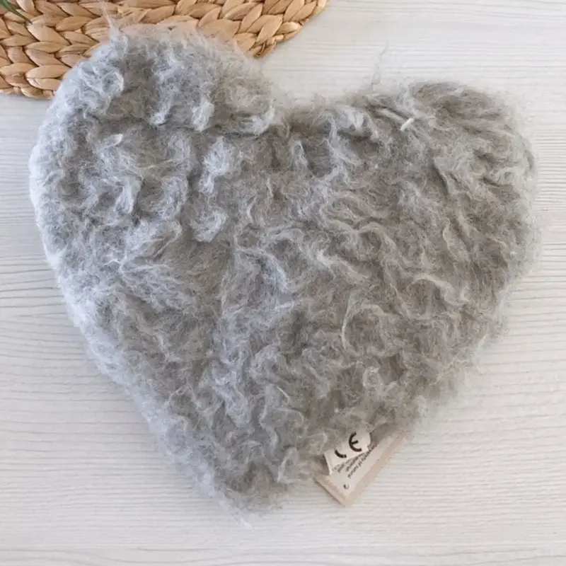 Bouillotte coeur en laine et noyaux de cerise Saling - Gris