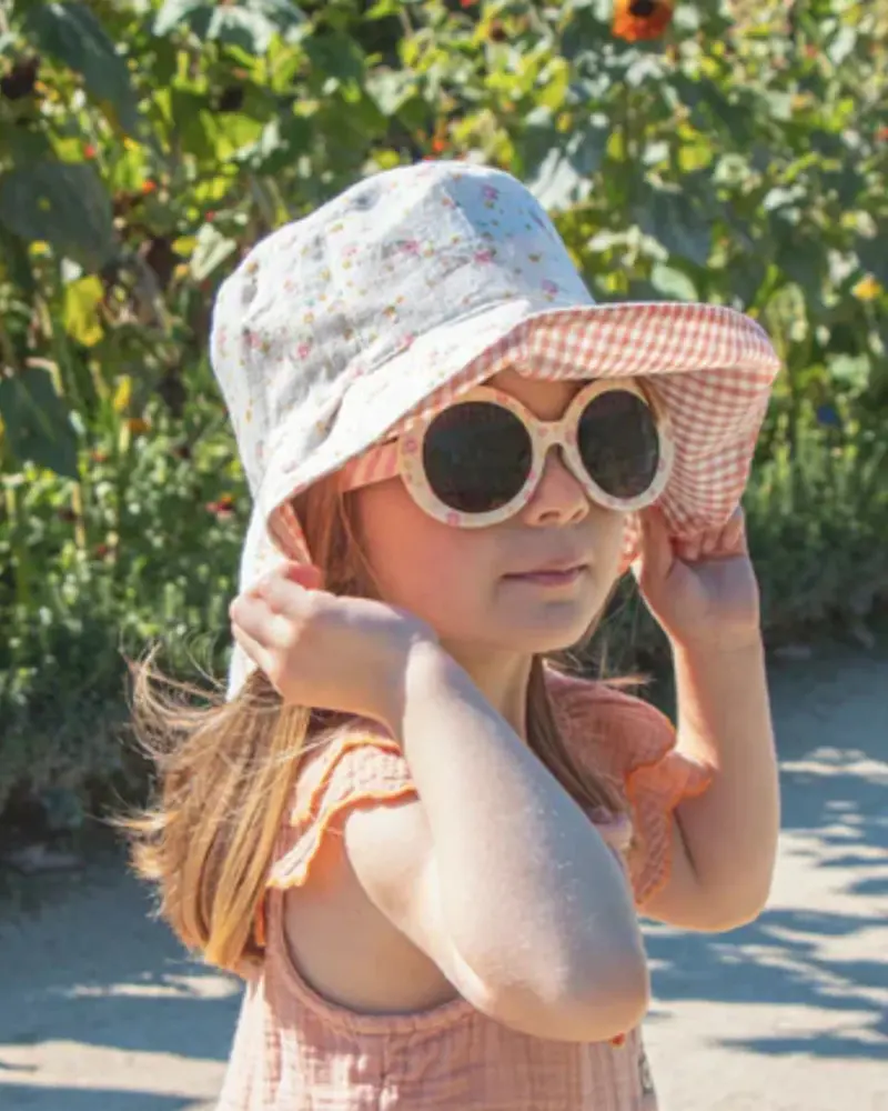 Chapeau de soleil réversible fleurs et vichy rose 7-10 ans