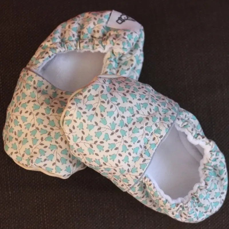 Chaussons bébé Lys