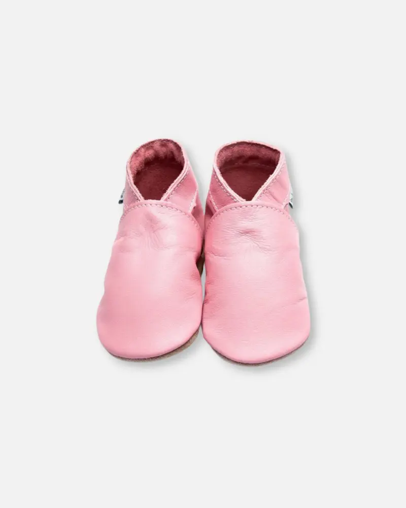 Chaussons en cuir rose uni