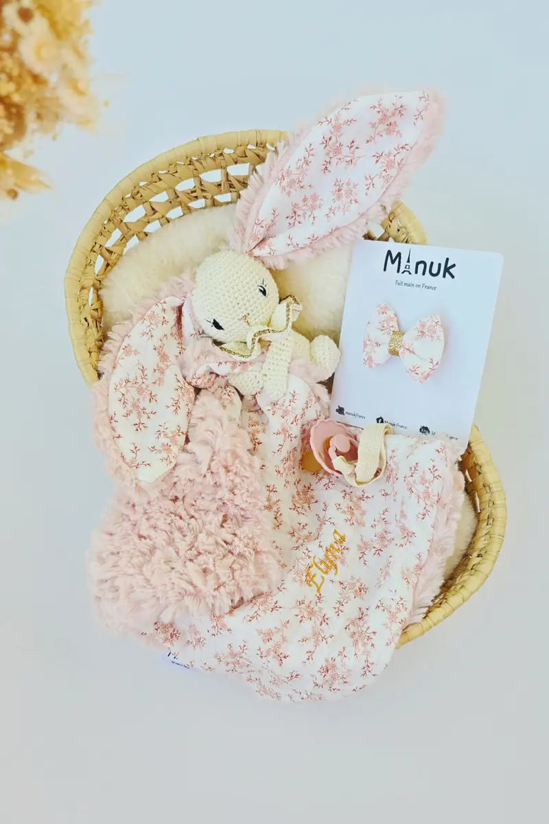 Coffret naissance personnalisé – doudou lapin et barrette à cheveux
