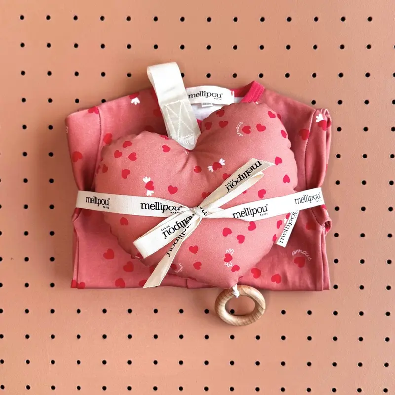 Coffret naissance pyjama coeur - Amour