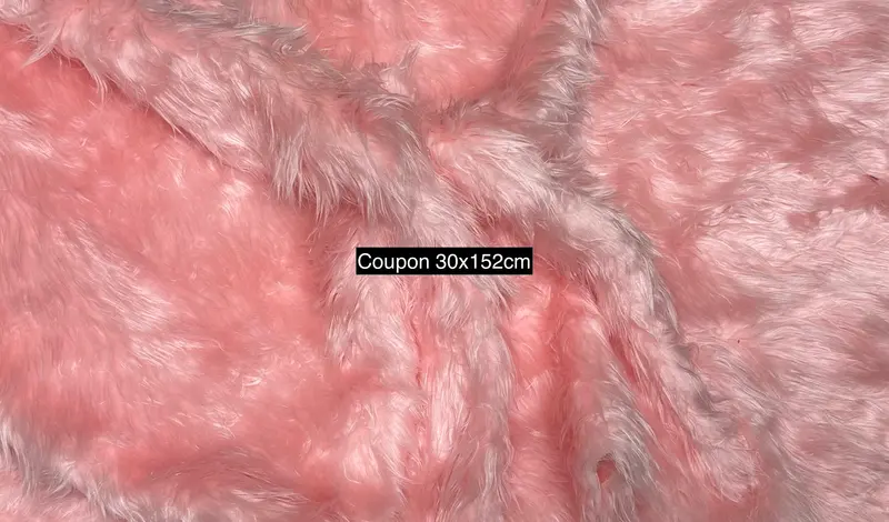 Coupon fausse fourrure rose poils longs 3 cm – 30x152 cm