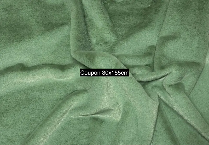 Coupon fausse fourrure verte douce poils courts 1 cm – 30x155 cm