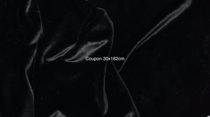 Coupon tissu fausse fourrure douce à poils courts noir 30cmx182cm