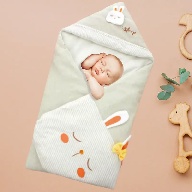 Couverture Bebe à Capuche │ LapinouCocoon