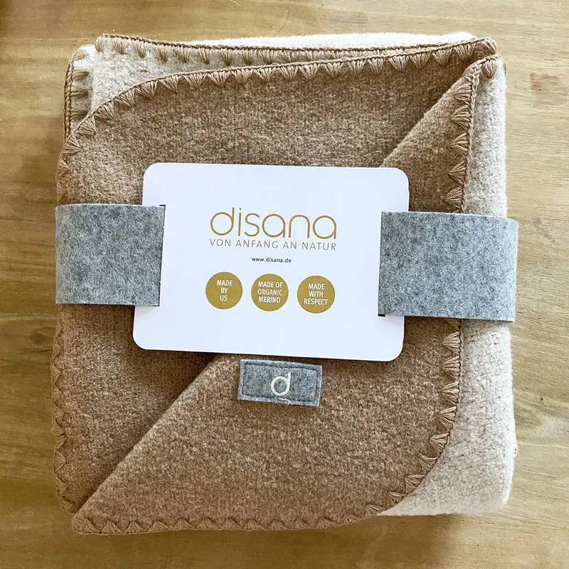 Couverture bébé double face en laine bouillie Disana – Caramel