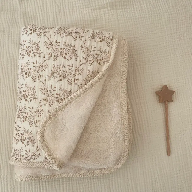 Couverture Bebe Polaire - Fleurie