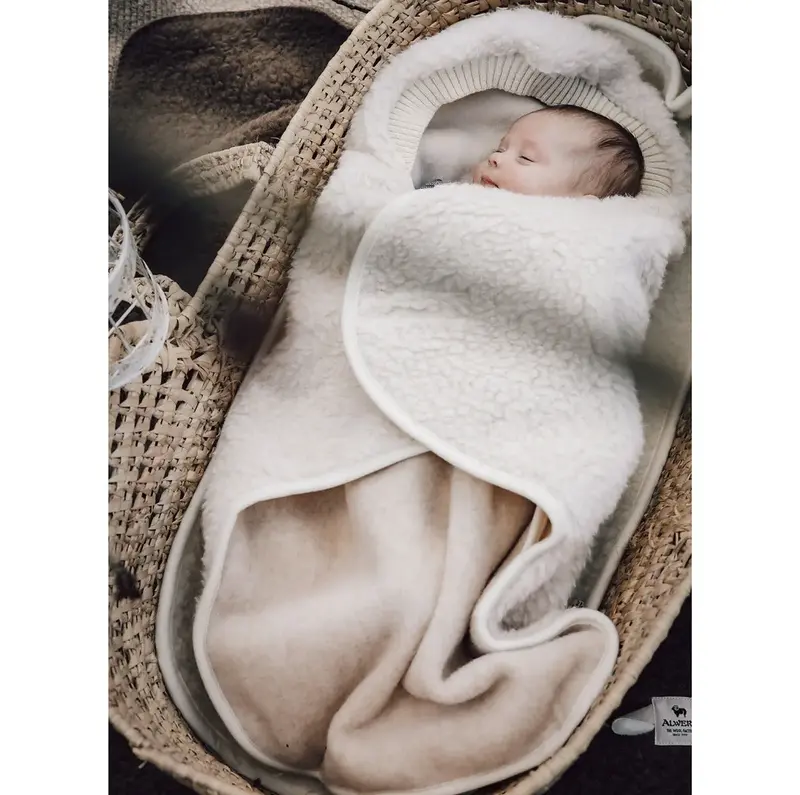 Couverture d'emmaillotage en laine Alwero Beige