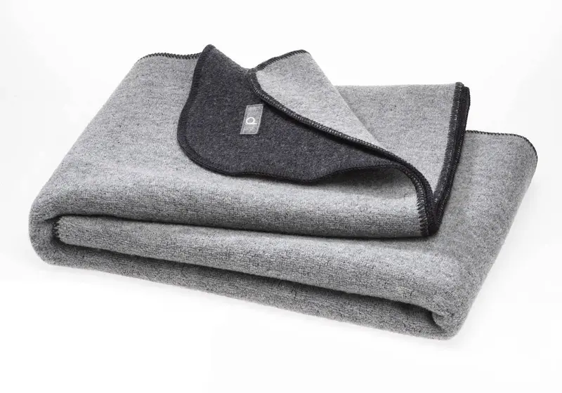 Couverture en laine bouillie double face Disana 100x135cm - Anthracite-gris