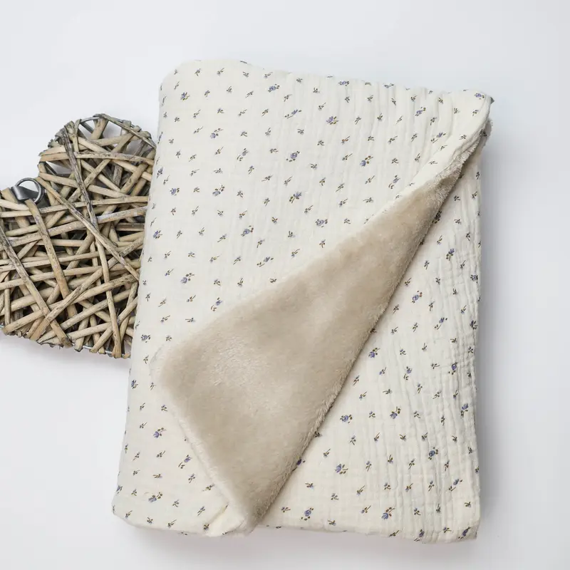 Couverture hiver bouton bleu