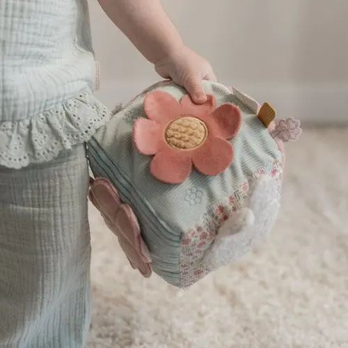 Cube d'activités soft Miffy - Lucky Blossom