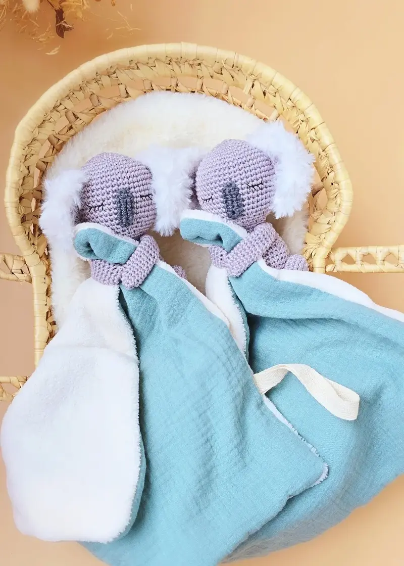 Doudou koala attache-tétine personnalisé