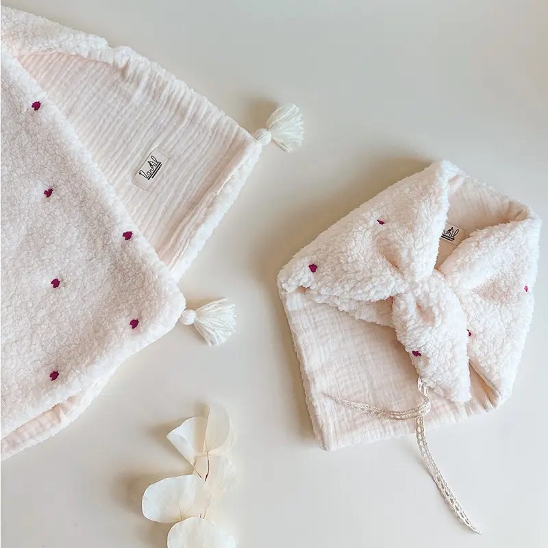 Doudou Lange Fourrure - Petits Coeurs Rose