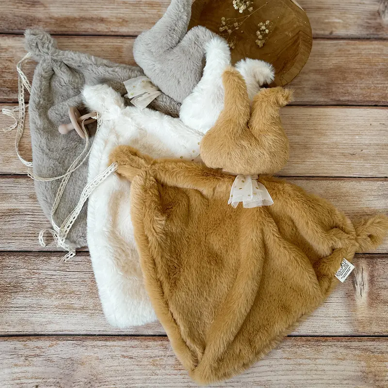 Doudou Lange Lapin Agathe - fausse fourrure extra douce