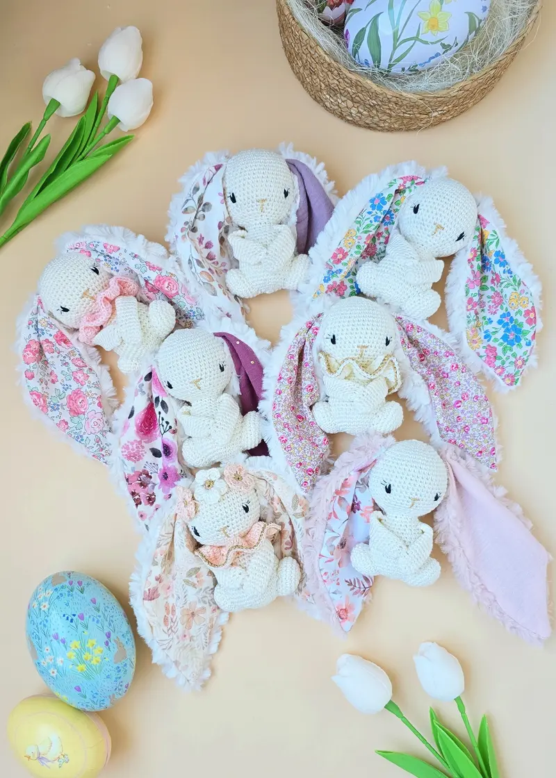 Doudou lapin personnalisé – collection de Pâques