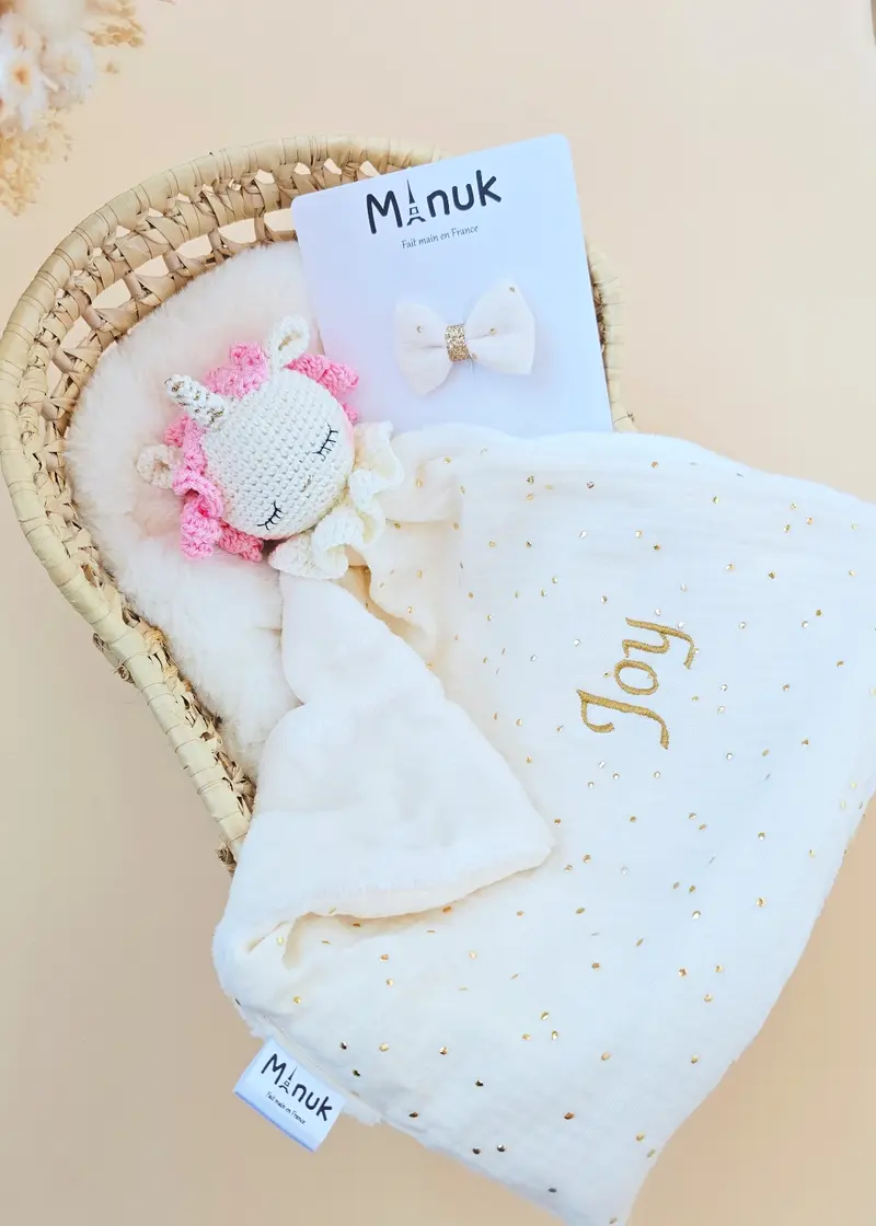 Doudou licorne personnalisé, coloris vanille dorée