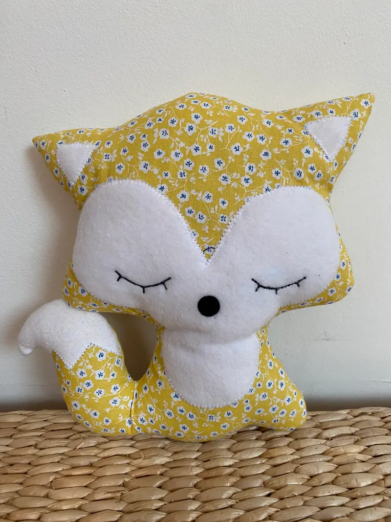 Doudou Renard moyen - Jaune et fleurs blanches - Fabrication artisanale