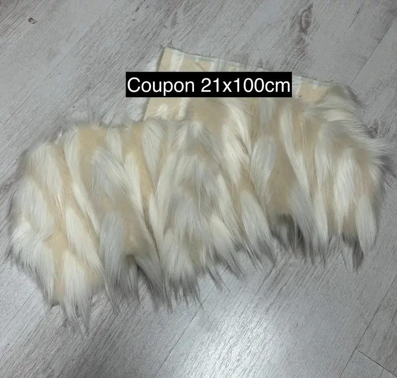 Fausse fourrure crème & blanc poils longs 4/5 cm – Coupon 21×100 cm