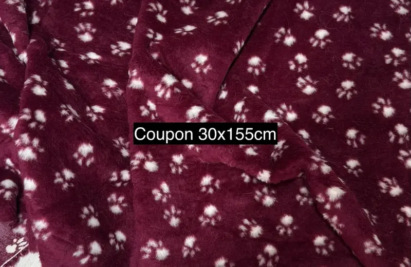 Fausse fourrure originale rouge bordeaux et blanc – Motif pattes vintage 30x155cm