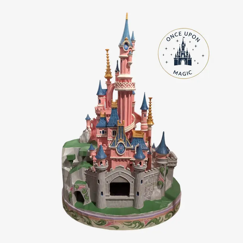 Figurine Disney Traditions by Jim Shore – Château de la Belle au Bois Dormant Disneyland Paris