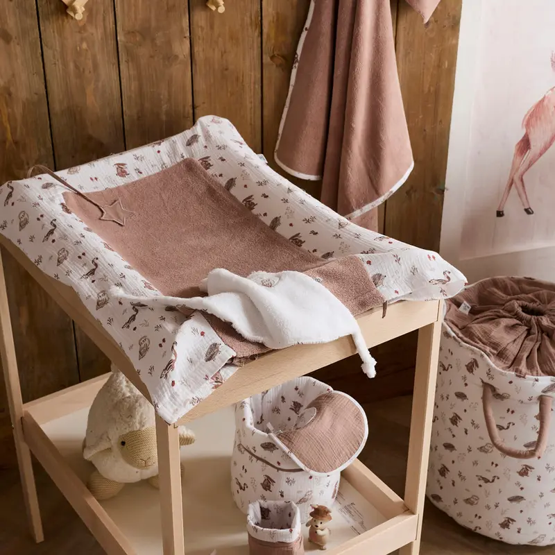 Housse matelas à langer 60x80 – Cosy Forest clairière mocha