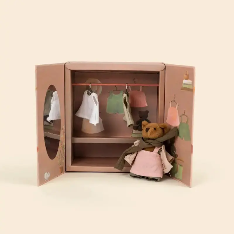 jouet en bois Armoire avec ours – Egmont Toys