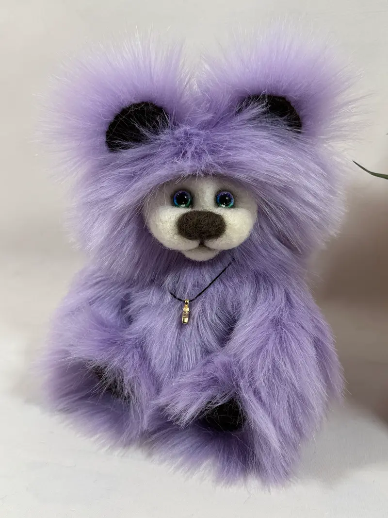 Lavender – Ours de collection artisanal 16 cm – Pièce unique adoptée