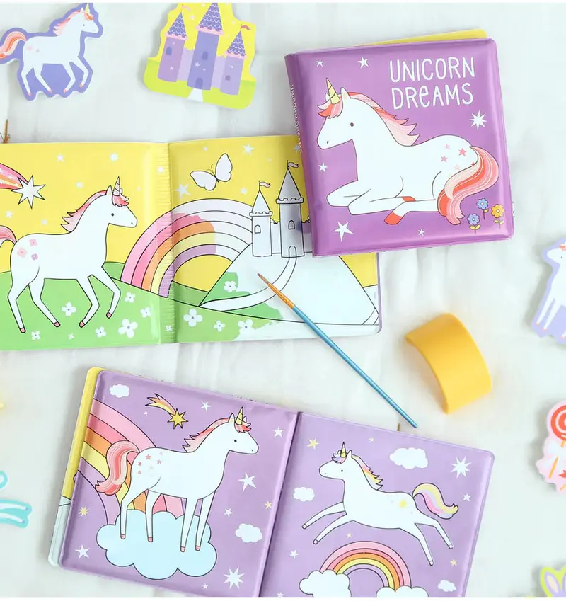 Livre de bain magique Rêve de Licorne – couleurs qui apparaissent dans l’eau