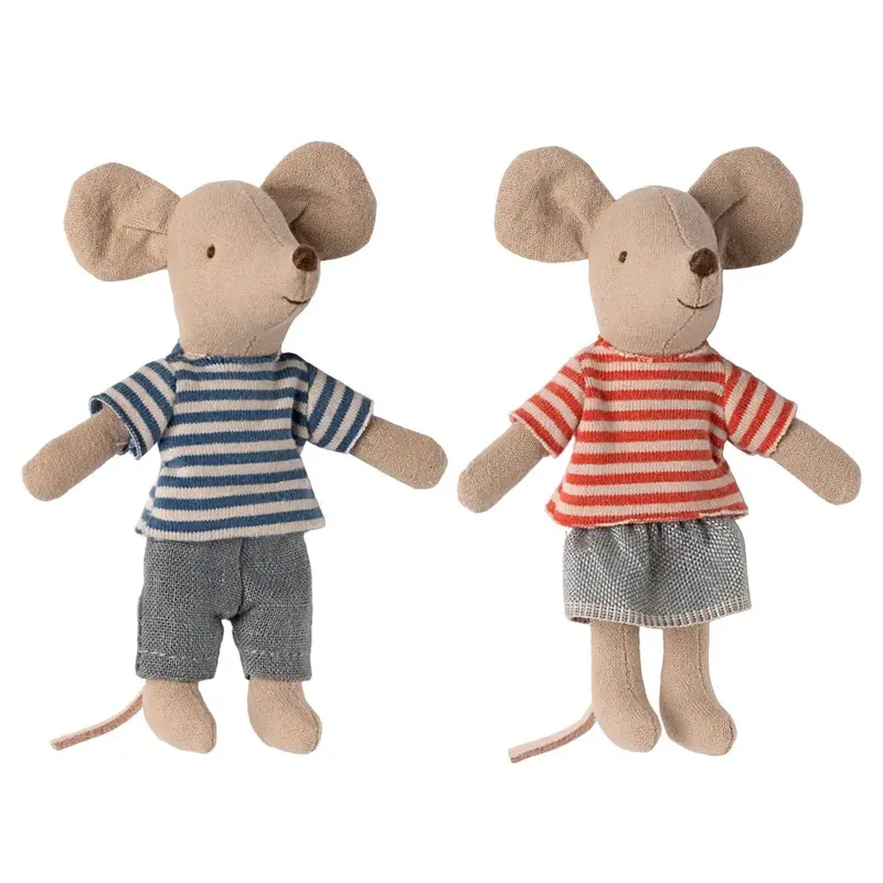 Louimax Et Stella, Petit Frère Et Petite Sœur Souris