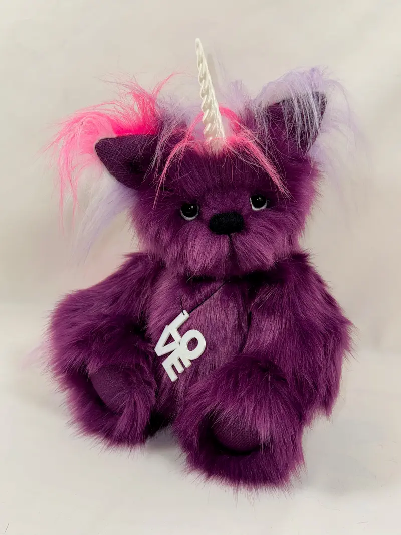 Love – Licorne de collection 32 cm articulée fait main avec corne 3D