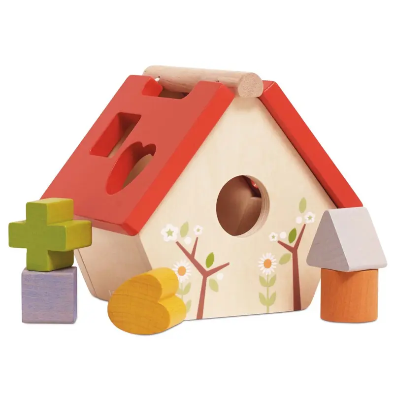 Maison d’oiseaux trieur de formes
