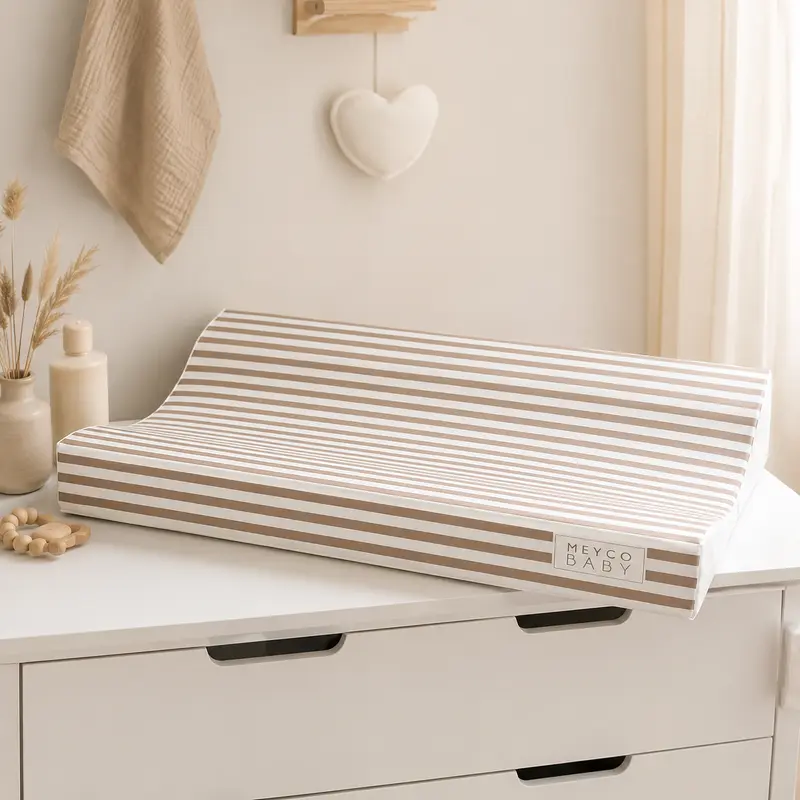 Matelas à langer rayé beige et ivoire 50 x 70 cm - Meyco Baby