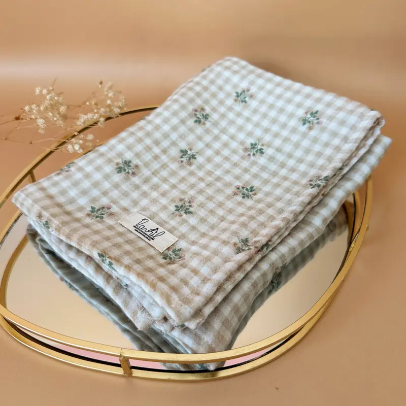 Maxi lange en gaze de coton - Motif Carreaux fleuris