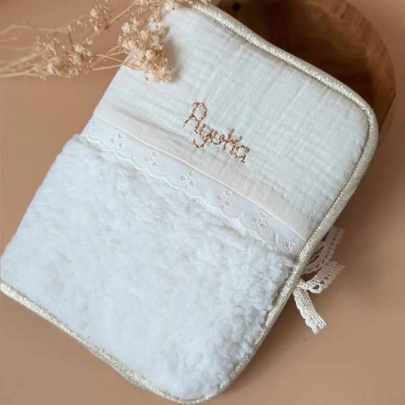 Mon protège carnet de santé personnalisé - Sherpa galon dentelé / gaze de coton