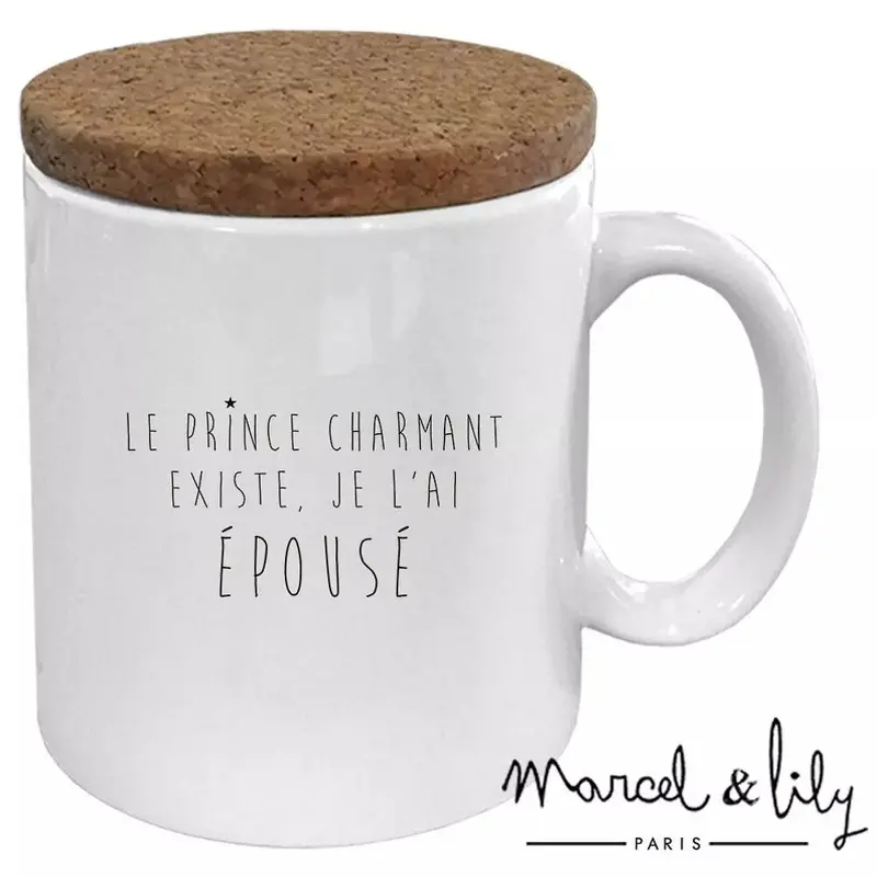 Mug "Le prince charmant existe" avec couvercle en liège 💛