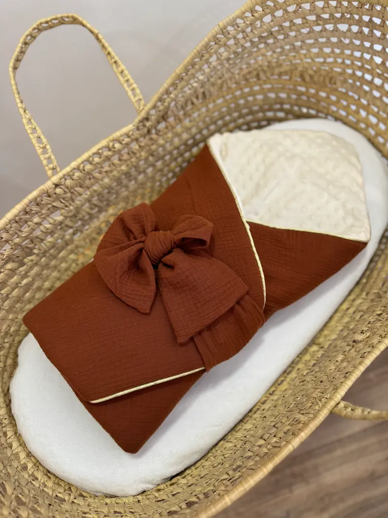 Nid d'ange bébé d'emmaillotage - CACAO ET OR | Made in France