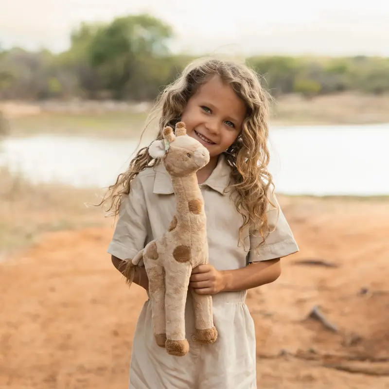 Peluche girafe Safari Friends – compagnon doux pour bébé