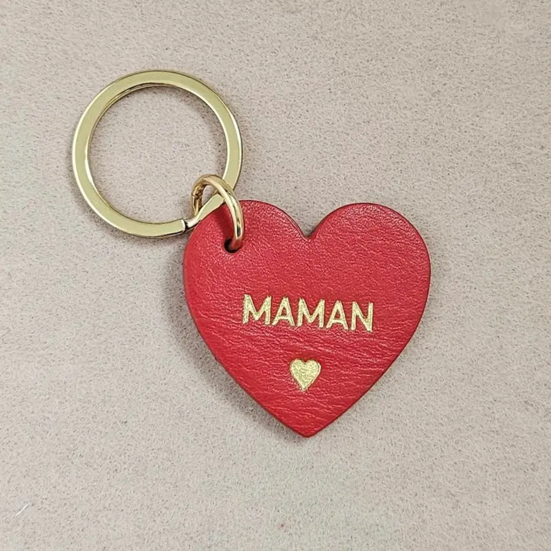 Porte clé cuir forme de coeur maman rouge mat