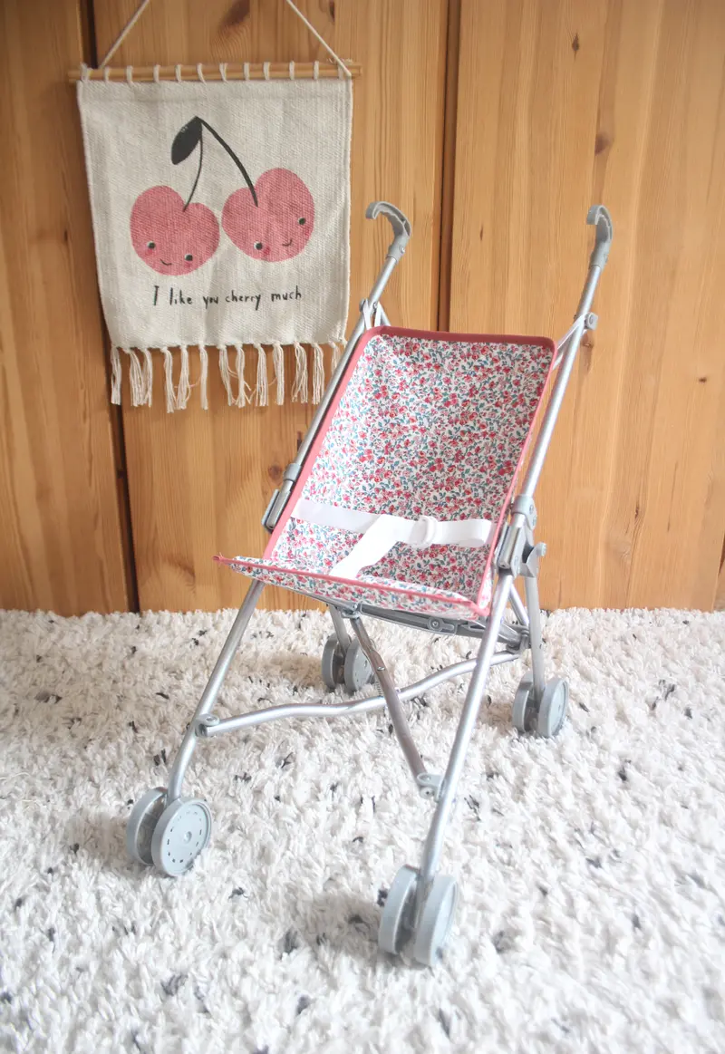 Poussette canne pour poupée / Jouet enfant d'imitation - Suzanne red