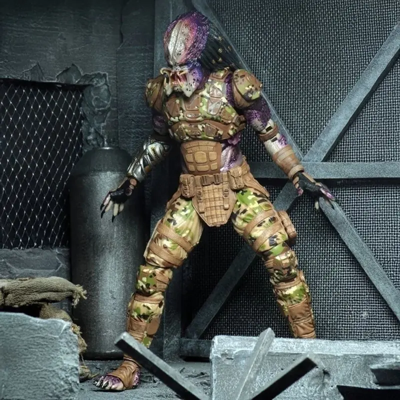 PREDATOR (2018) - 7" SCALE ACTION FIGURE - ULTIMATE EMISSARY 1