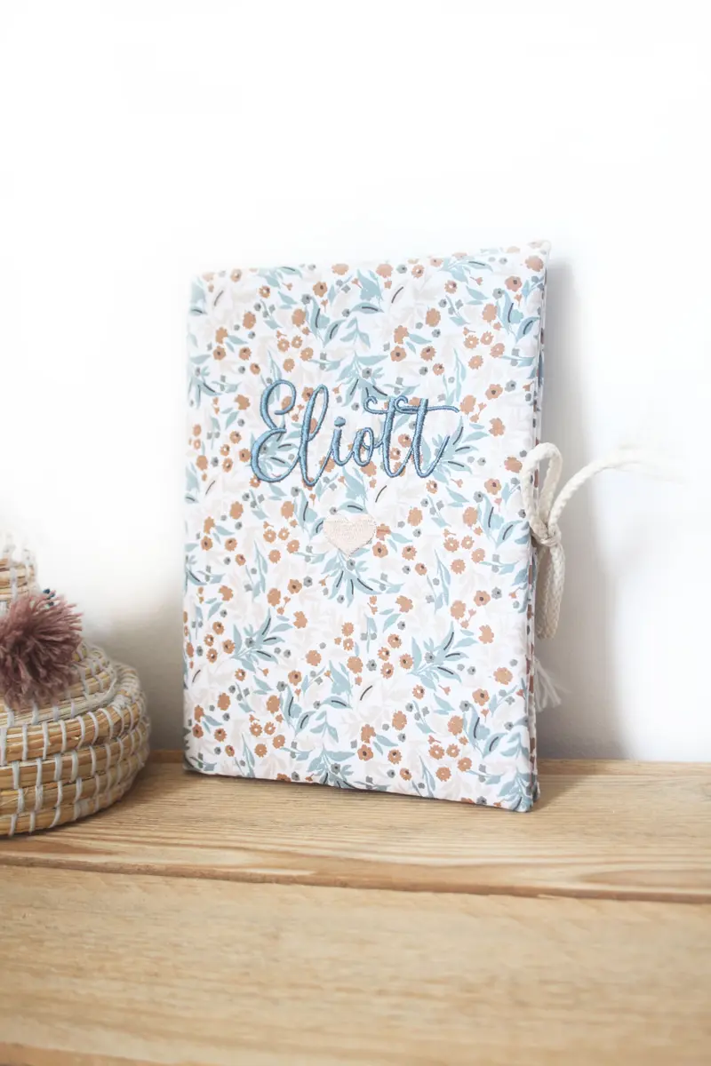 Protège carnet de santé personnalisé / Housse carnet de santé
