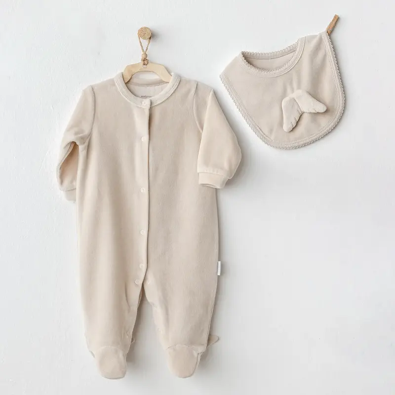 Pyjama velours Beige – Ailes d’Ange avec Bavoir assorti